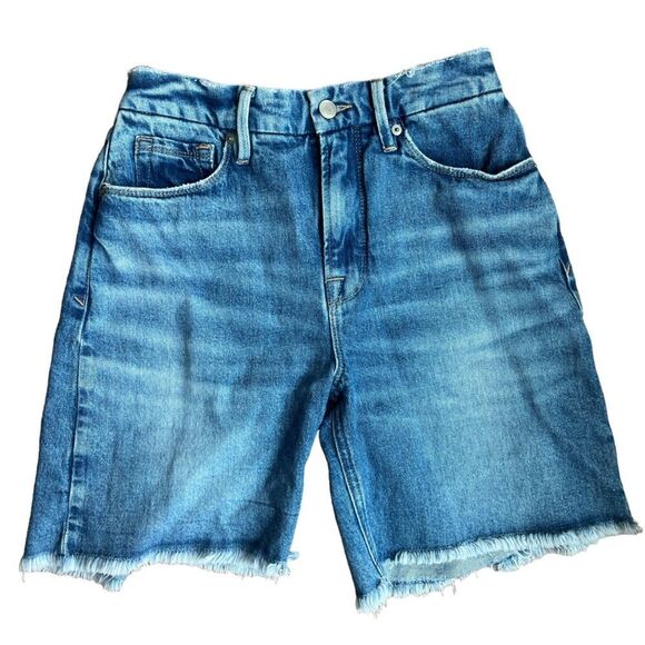 NWT GOOD AMERICAN WOMENS BERMUDA DENIM FRAYED SUMMER SHORTS SIZE 0/25 - Picture 4 of 11